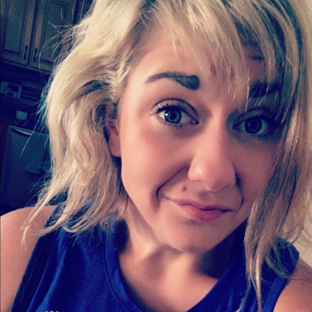 Meet your Posher, Erica